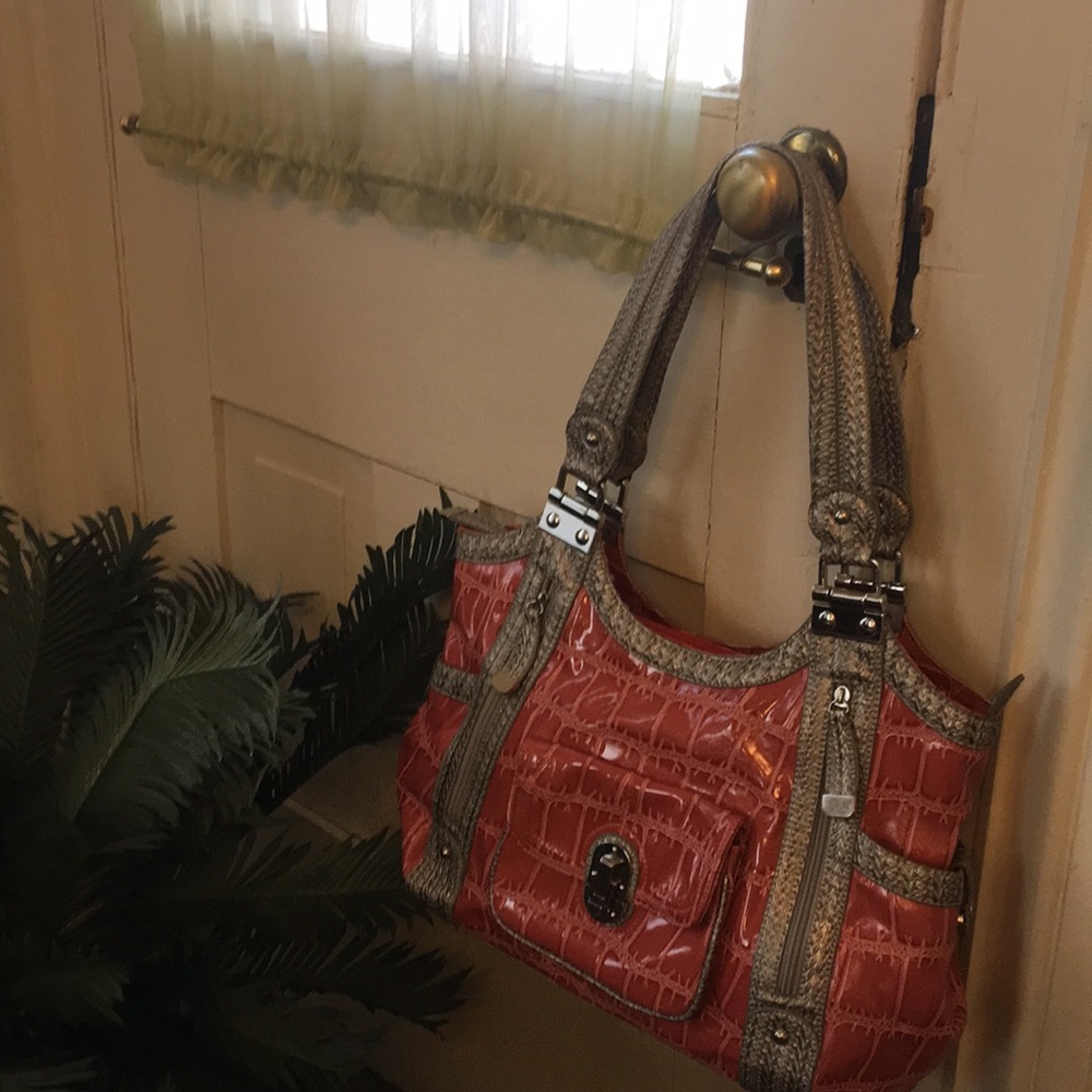 Handbag